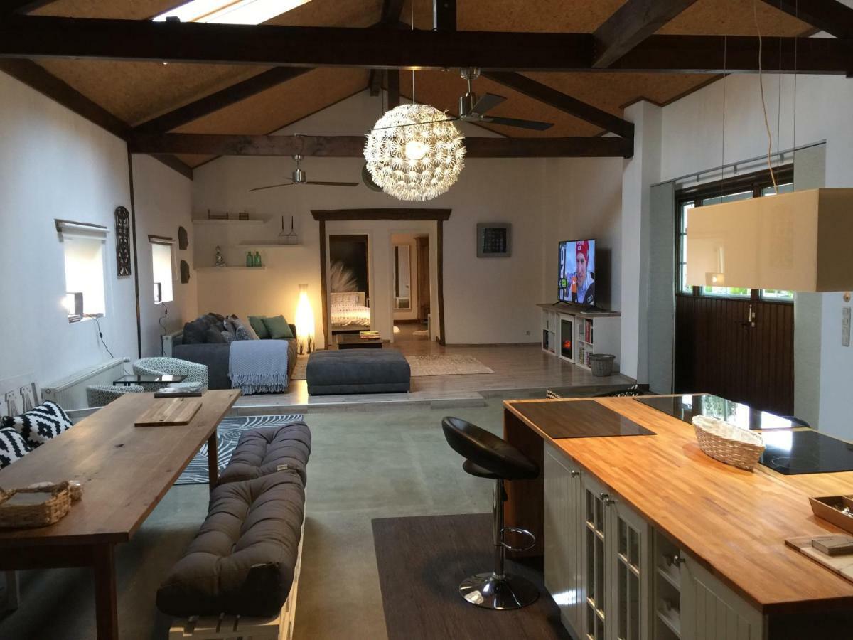 Hof Busen Loft Apartment Monchengladbach Bagian luar foto